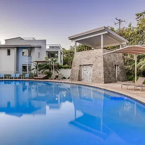 Coolum At The 4* Coolum Beach